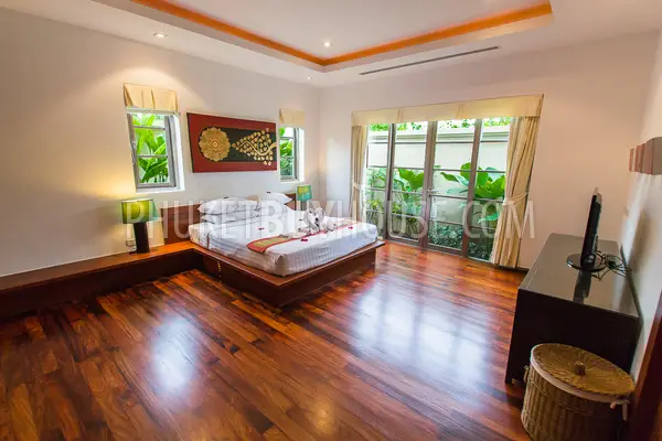 BAN5380: 3 Bedroom Luxury Villa in Bangtao. Fotoğraf #10