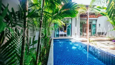 RAW5381: 3 Bedroom Private Pool Villa in Rawai. Photo #3