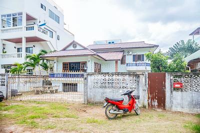 RAW5386: 4 Bedroom House in Rawai. Photo #14