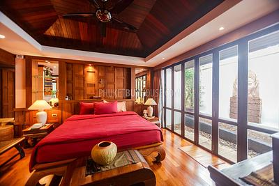 NAI5400: Beautiful 4 Bedroom Villa in Nai Harn. Photo #2