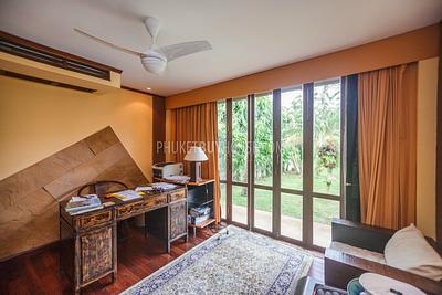 NAI5400: Beautiful 4 Bedroom Villa in Nai Harn. Photo #25