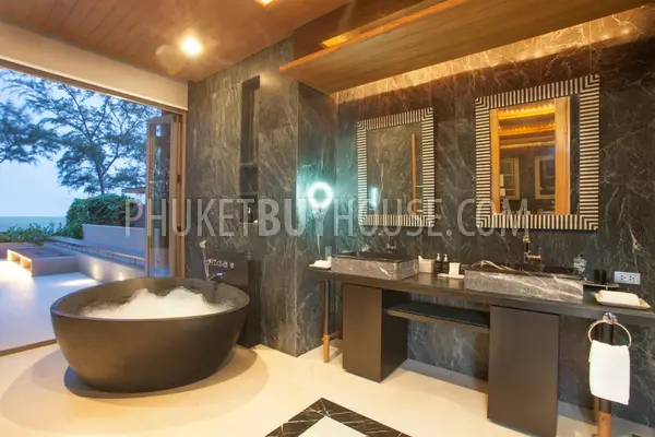 PHA5371: Luxury Oceanfront Villa at Natai Beach. Photo #16