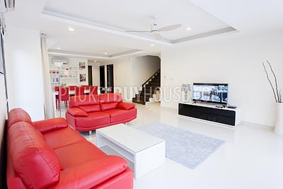 BAN5430: Spacious 4 Bedroom Pool Villa in Laguna. Photo #31