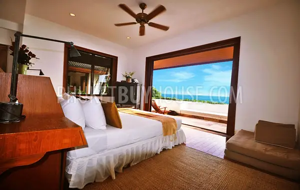 KAT5434: Oceanfront 4 Bedroom Villa in Kata. Fotoğraf #14