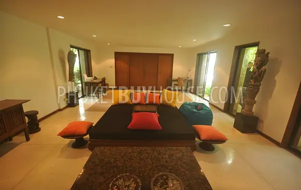 KAT5434: Oceanfront 4 Bedroom Villa in Kata. Fotoğraf #23