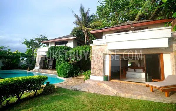 KAT5434: Oceanfront 4 Bedroom Villa in Kata. Fotoğraf #33