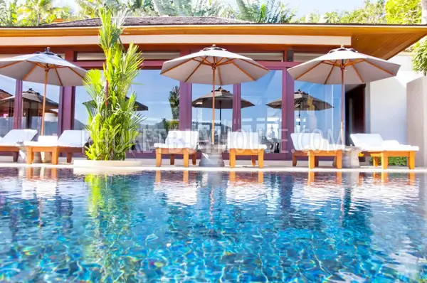 KAM5435: Wonderful Family Villa with 5 Bedrooms and Fantastic Sea View, Kamala Beach. Fotoğraf #1