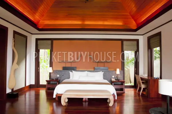 KAM5435: Wonderful Family Villa with 5 Bedrooms and Fantastic Sea View, Kamala Beach. Fotoğraf #3