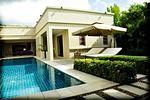 BAN5438: 4 Bedroom Villa in Five Star Residence in Bang Tao. Thumbnail #1