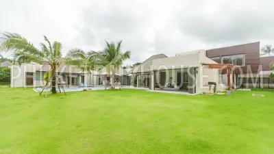 LAY5444: 4 Bedroom Pool Villa in the Residential Development in Layan. Photo #9