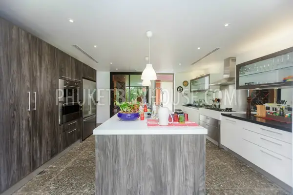 LAY5444: 4 Bedroom Pool Villa in the Residential Development in Layan. Photo #12