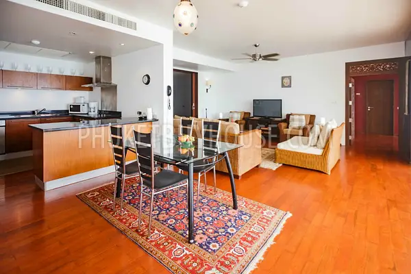 KAM5445: Sunny 3 Bedroom Apartment in the Exclusive Condominium. Photo #5