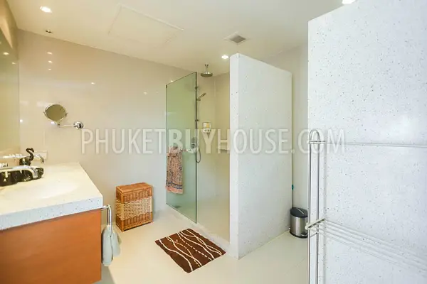 KAM5445: Sunny 3 Bedroom Apartment in the Exclusive Condominium. Photo #27