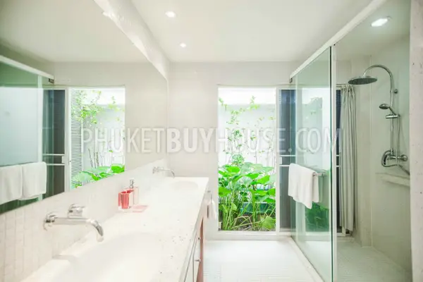 KAM5446: Bright and Airy 3 Bedroom Apartment in Kamala. Photo #19