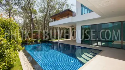 NAI5411: Luxury 3 Bedroom Villa near Nai Harn beach. Photo #12