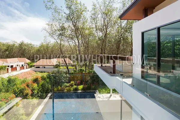 NAI5411: Luxury 3 Bedroom Villa near Nai Harn beach. Photo #18
