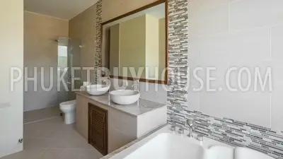 NAI5411: Luxury 3 Bedroom Villa near Nai Harn beach. Photo #20