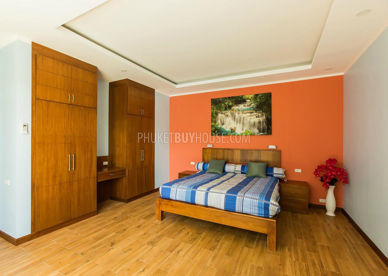 NAI5411: Luxury 3 Bedroom Villa near Nai Harn beach. Photo #28