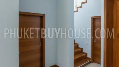 NAI5411: Luxury 3 Bedroom Villa near Nai Harn beach. Photo #29