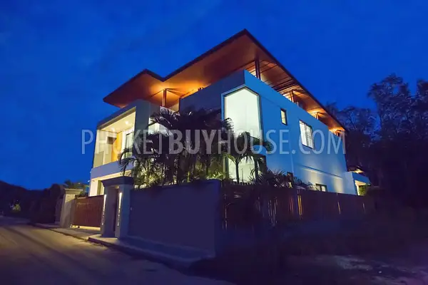 NAI5411: Luxury 3 Bedroom Villa near Nai Harn beach. Photo #41