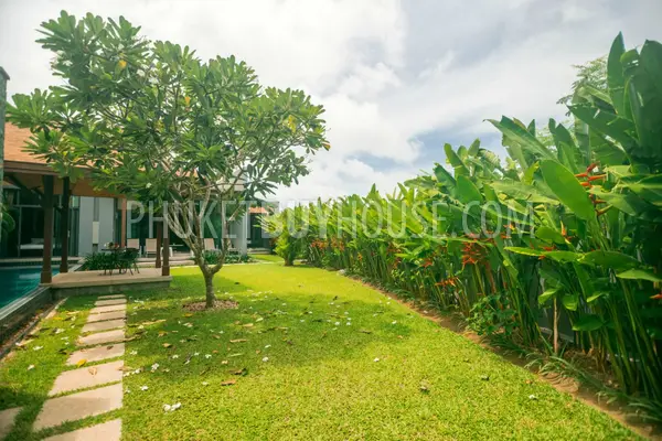 NAI5415: 3 Bedroom Villa with Terrace and Garden in Nai Harn. Photo #8
