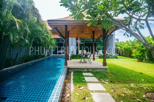 NAI5415: 3 Bedroom Villa with Terrace and Garden in Nai Harn. Photo #20