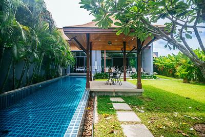 NAI5415: 3 Bedroom Villa with Terrace and Garden in Nai Harn. Photo #20