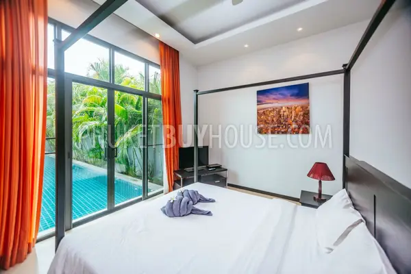 NAI5415: 3 Bedroom Villa with Terrace and Garden in Nai Harn. Photo #34