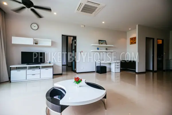 NAI5415: 3 Bedroom Villa with Terrace and Garden in Nai Harn. Photo #23