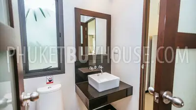 NAI5415: 3 Bedroom Villa with Terrace and Garden in Nai Harn. Photo #44