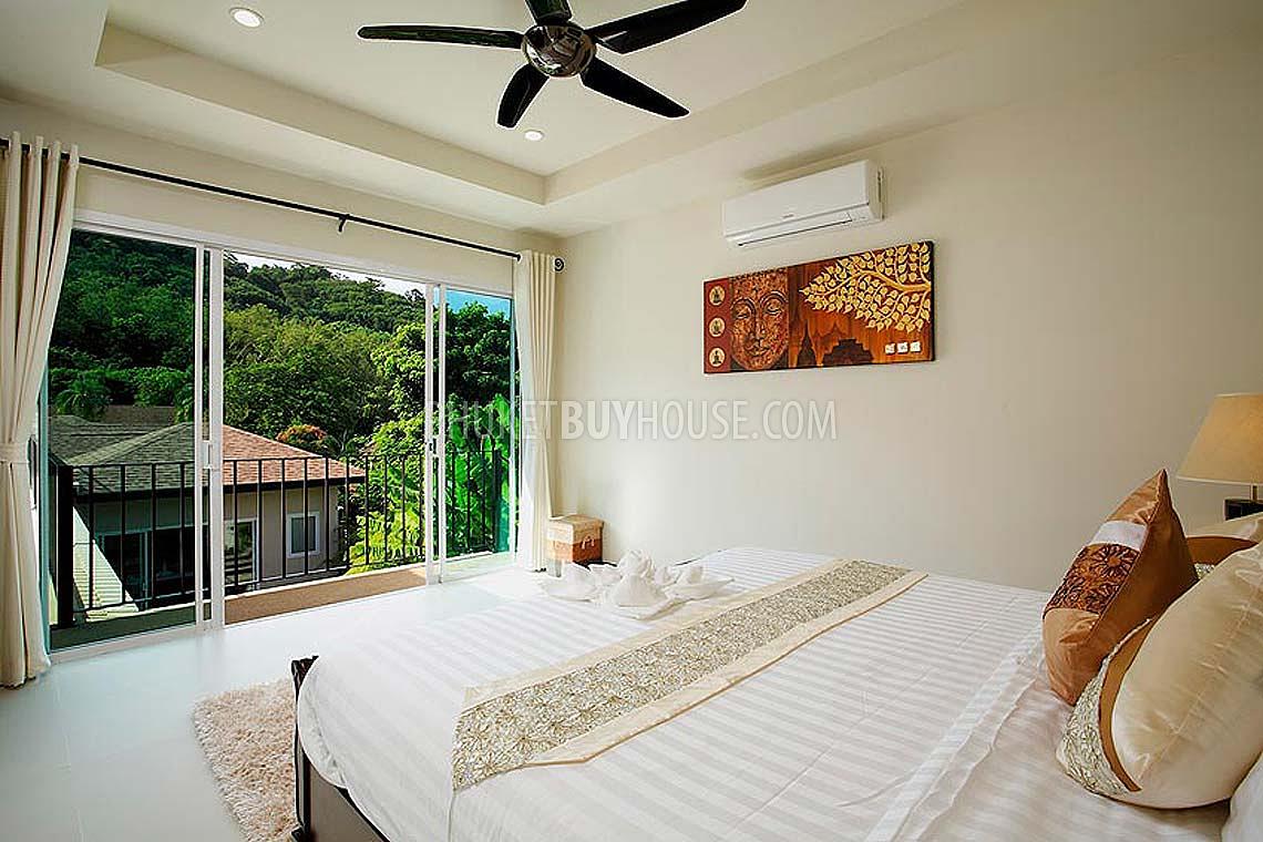 NAI5468: 5 Bedroom Villa in Luxury Development in Nai Harn. Photo #14