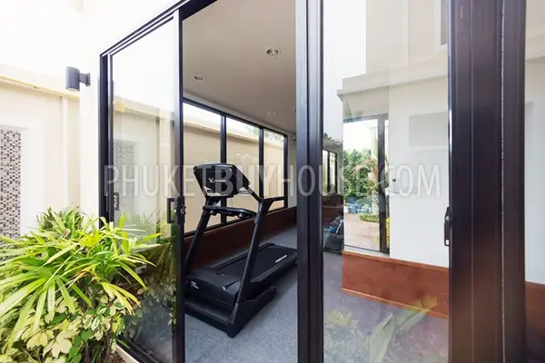 NAI5473: 1 bedroom Apartment Pool access For Sale in Nai Harn. Photo #12
