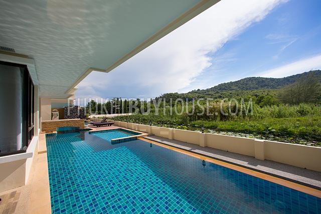 NAI5474: 2 Bedroom Apartment For Sale, 500 meters to the beach of Nai Harn. Photo #12