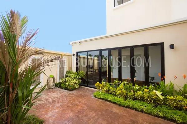 NAI5474: 2 Bedroom Apartment For Sale, 500 meters to the beach of Nai Harn. Photo #16