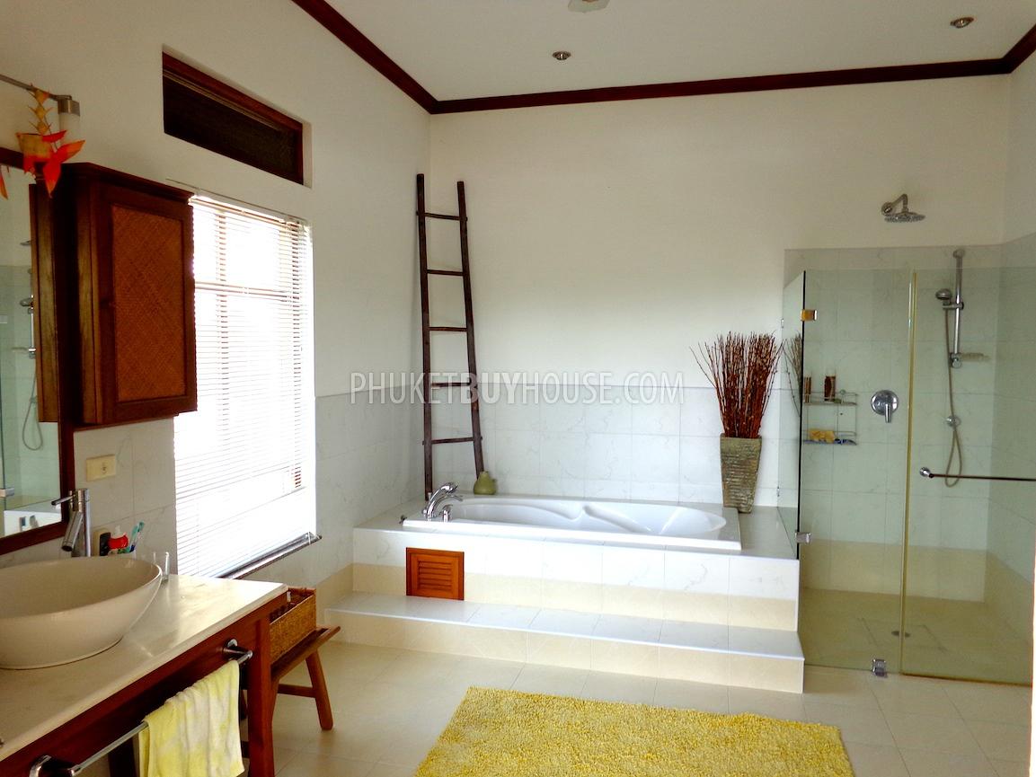 KAT5475: Two-Storey Villa with 3 Bedrooms and Private Swimming Pool, Kata Beach. Photo #5