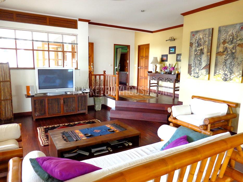 KAT5475: Two-Storey Villa with 3 Bedrooms and Private Swimming Pool, Kata Beach. Photo #6