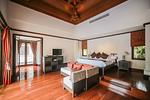 BAN5476: Contemporary 4 Bedroom Thai-Balinese style Villa in Bangtao. Thumbnail #6