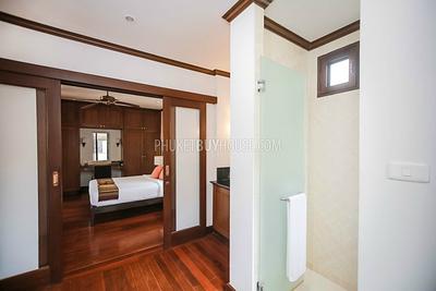 BAN5476: Contemporary 4 Bedroom Thai-Balinese style Villa in Bangtao. Photo #25