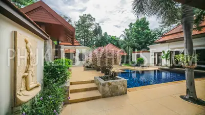 BAN5476: Contemporary 4 Bedroom Thai-Balinese style Villa in Bangtao. Fotoğraf #34