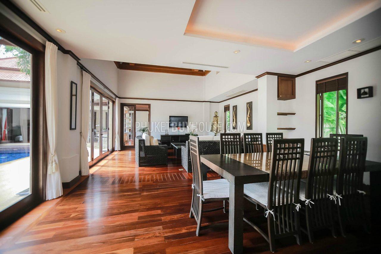 BAN5476: Contemporary 4 Bedroom Thai-Balinese style Villa in Bangtao. Photo #35