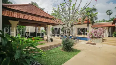 BAN5476: Contemporary 4 Bedroom Thai-Balinese style Villa in Bangtao. Fotoğraf #46