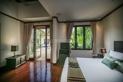 BAN5476: Contemporary 4 Bedroom Thai-Balinese style Villa in Bangtao. Photo #50