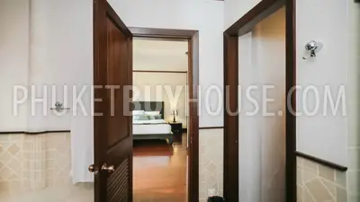 BAN5476: Contemporary 4 Bedroom Thai-Balinese style Villa in Bangtao. Fotoğraf #53