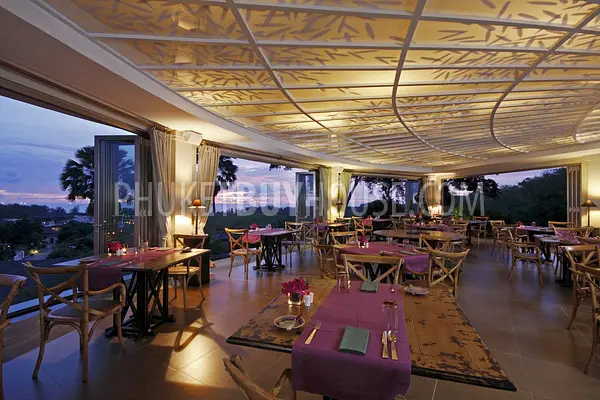 LAY5479: Spacious Villa in Luxury Resort in Layan Beach. Photo #6