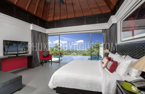 LAY5479: Spacious Villa in Luxury Resort in Layan Beach. Photo #8