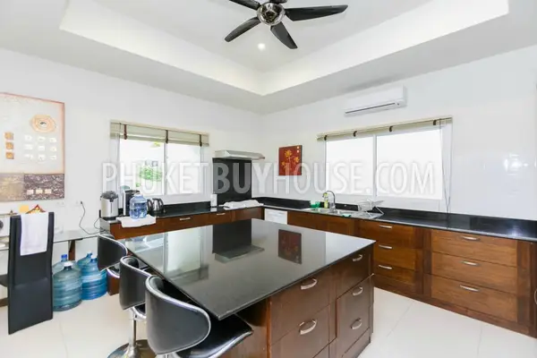 NAI5451: Amazing New Villa with 7 Bedrooms in Nai Harn. Photo #9