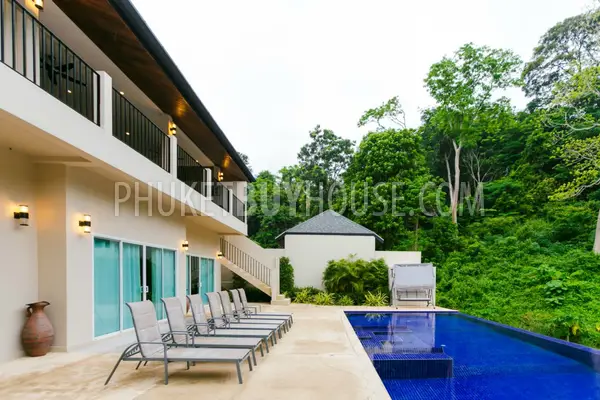 NAI5451: Amazing New Villa with 7 Bedrooms in Nai Harn. Photo #26