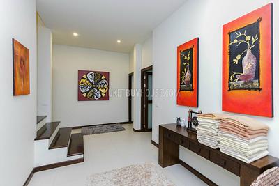NAI5451: Amazing New Villa with 7 Bedrooms in Nai Harn. Photo #32
