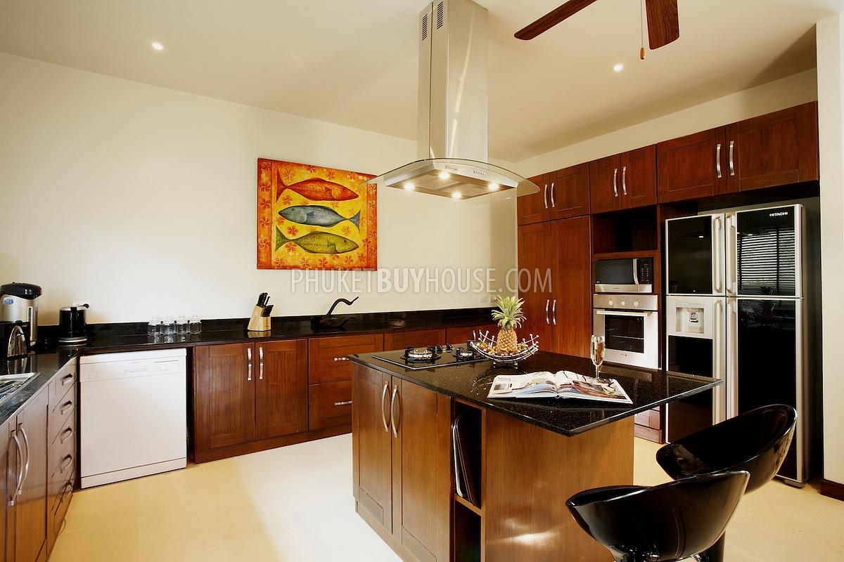 NAI5454: Stunning and Spacious 7 Bedroom Villa offers a Superb Rental Return. Photo #7