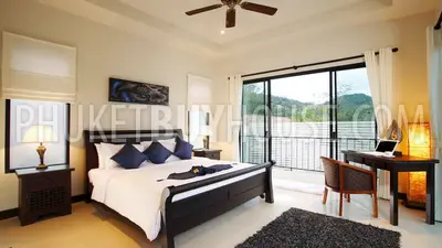 NAI5456: Beautiful Villa with 6 Bedrooms and Swimming Pool in Secured Area, Nai Harn. Photo #15